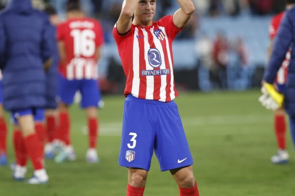 César Azpilicueta joins Sevilla on a free transfer Cesar Azpilicueta