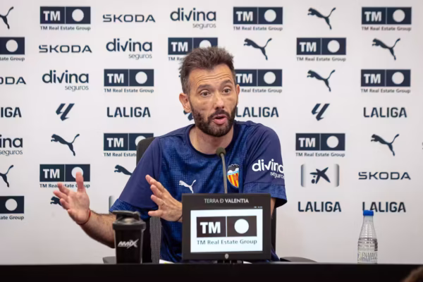 Valencia coach Corberán dismisses reports of unrest ahead of Getafe clash
